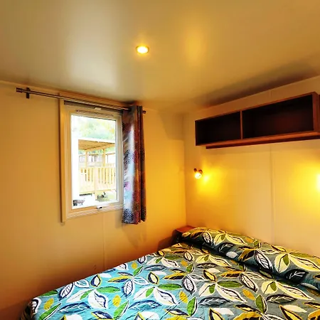 Bella Italia فندق 4*