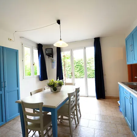 Bella Italia 4* بسكييرا ديل غاردا