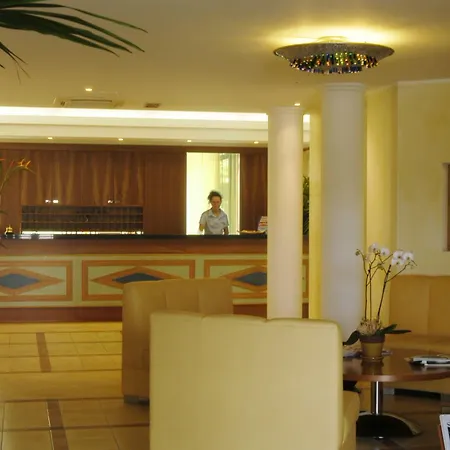 Bella Italia Hotel