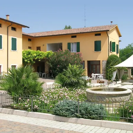 Bella Italia Hotel