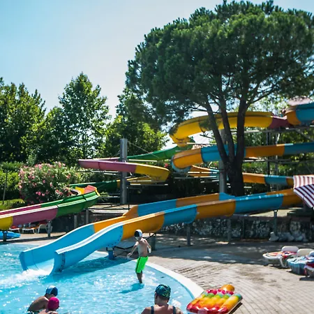 Bella Italia Hotel 4*