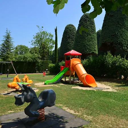 Bella Italia Hotel 4*