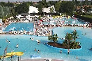 Bella Italia Hotel 4*