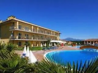 Bella Italia Hotel 4*