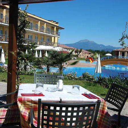 Bella Italia 4* Peschiera del Garda