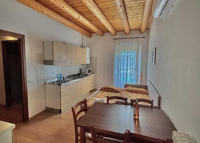 Bella Italia 4* بسكييرا ديل غاردا