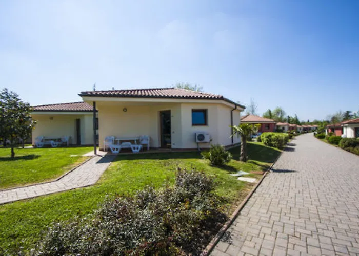 فندق Bella Italia 4*