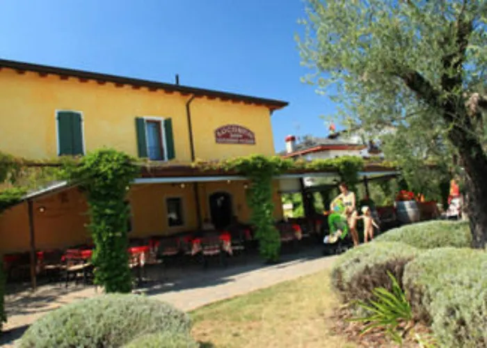Bella Italia فندق