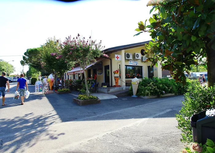 Bella Italia فندق